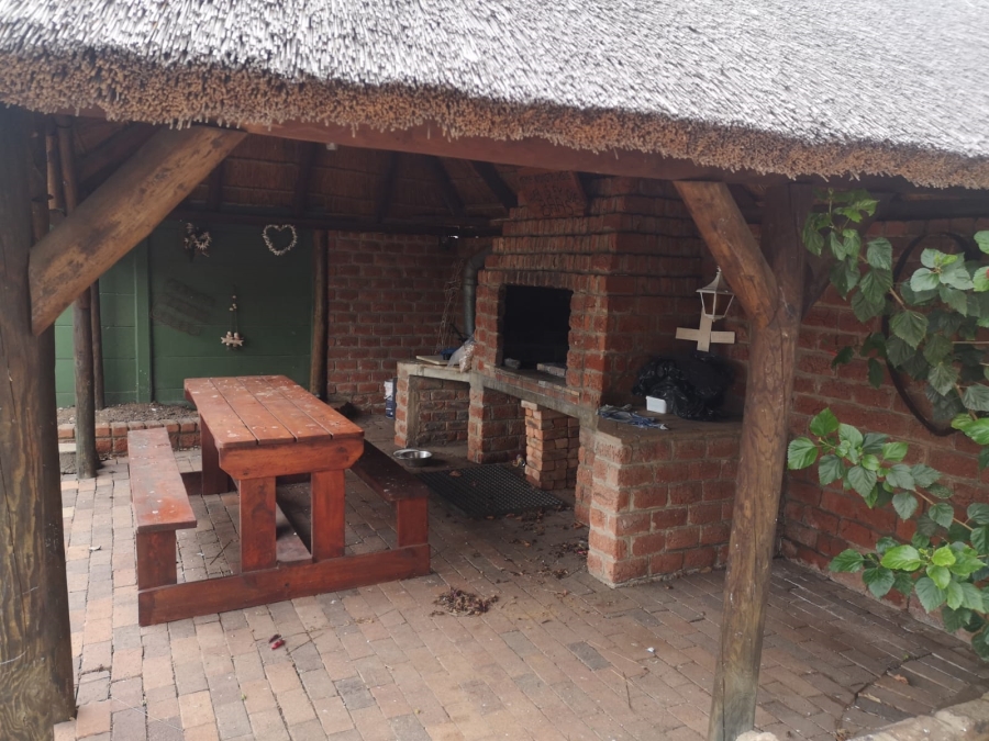 4 Bedroom Property for Sale in Despatch Central Eastern Cape
